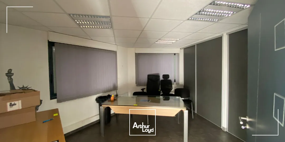 Locaux d'activité & Entrepôts - Vente - LANGUIDIC - 56440 - 840-840 - 7788383