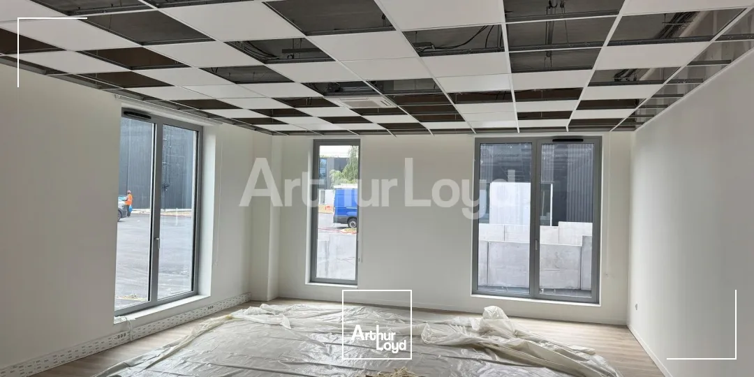 Locaux d'activité & Entrepôts - Location - LYS LEZ LANNOY - 59390 - 303-6880 - 7788622