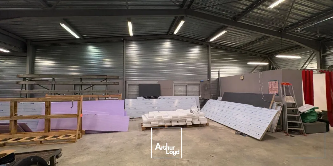 Locaux d'activité & Entrepôts - Location - LA CHAPELLE SAINT MESMIN - 45380 - 265-265 - 7788750