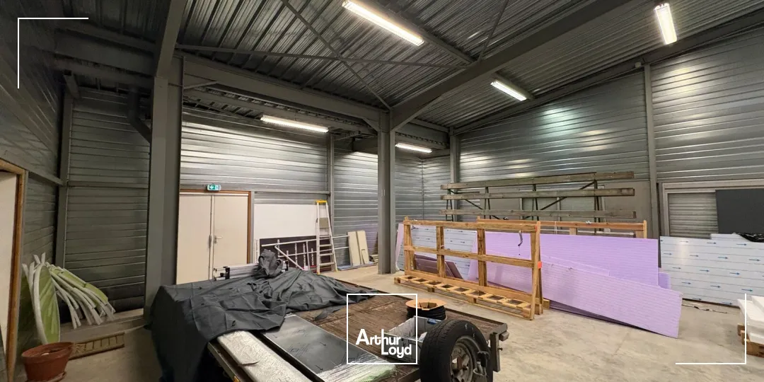 Locaux d'activité & Entrepôts - Location - LA CHAPELLE SAINT MESMIN - 45380 - 265-265 - 7788751