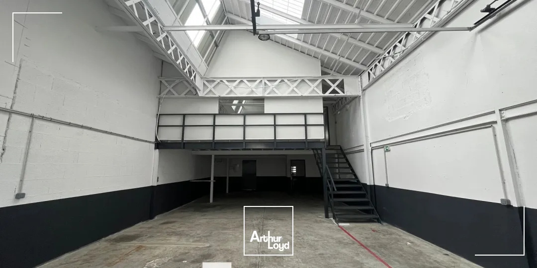 Locaux d'activité & Entrepôts - Location - VENISSIEUX - 69200 - 92-794 - 7788817