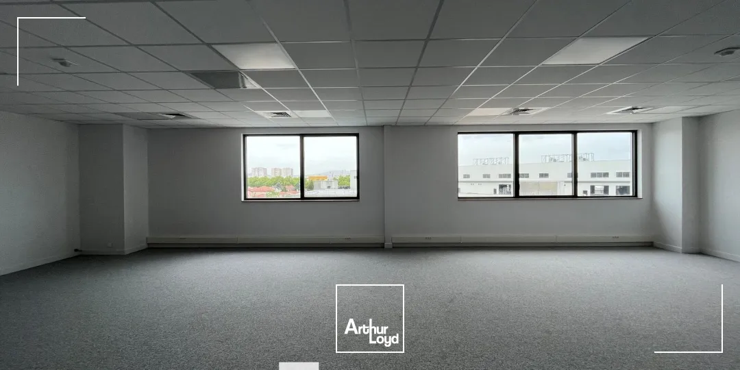 Locaux d'activité & Entrepôts - Location - VENISSIEUX - 69200 - 360-8618 - 7788833