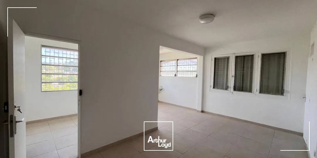 Locaux commerciaux - Location - Fort De France - 97200 - 42-42 - 7788951