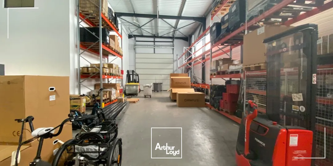 Locaux d'activité & Entrepôts - Location - MIRAMAS - 13140 - 270-1440 - 7789152