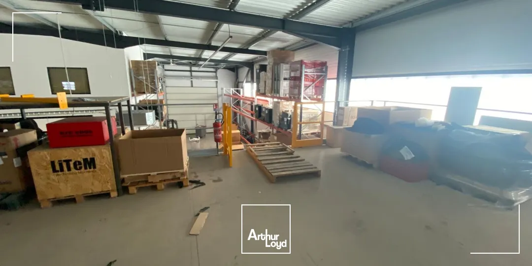Locaux d'activité & Entrepôts - Location - MIRAMAS - 13140 - 270-1440 - 7789153
