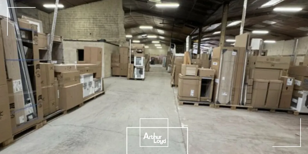 Locaux d'activité & Entrepôts - Location - TERRASSON-LAVILLEDIEU - 24120 - 2164-2164 - 7789806