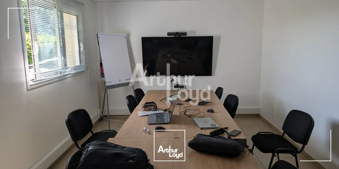 Locaux d'activité & Entrepôts - Location - LA MÉZIÈRE - 35520 - 1020-1020 - 7789959