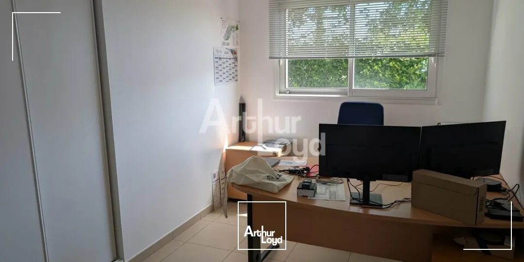 Locaux d'activité & Entrepôts - Location - LA MÉZIÈRE - 35520 - 1020-1020 - 7789958