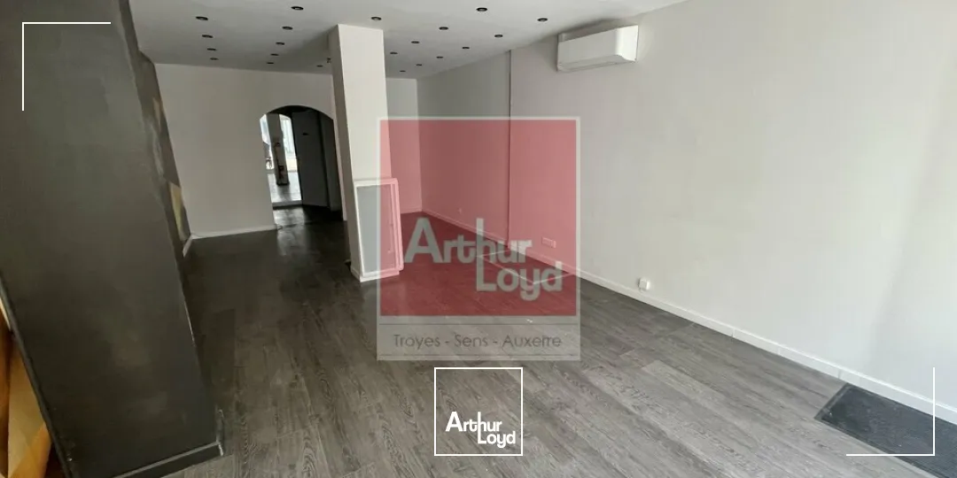 Locaux commerciaux - Vente - AUXERRE - 89000 - 86-86 - 7789986