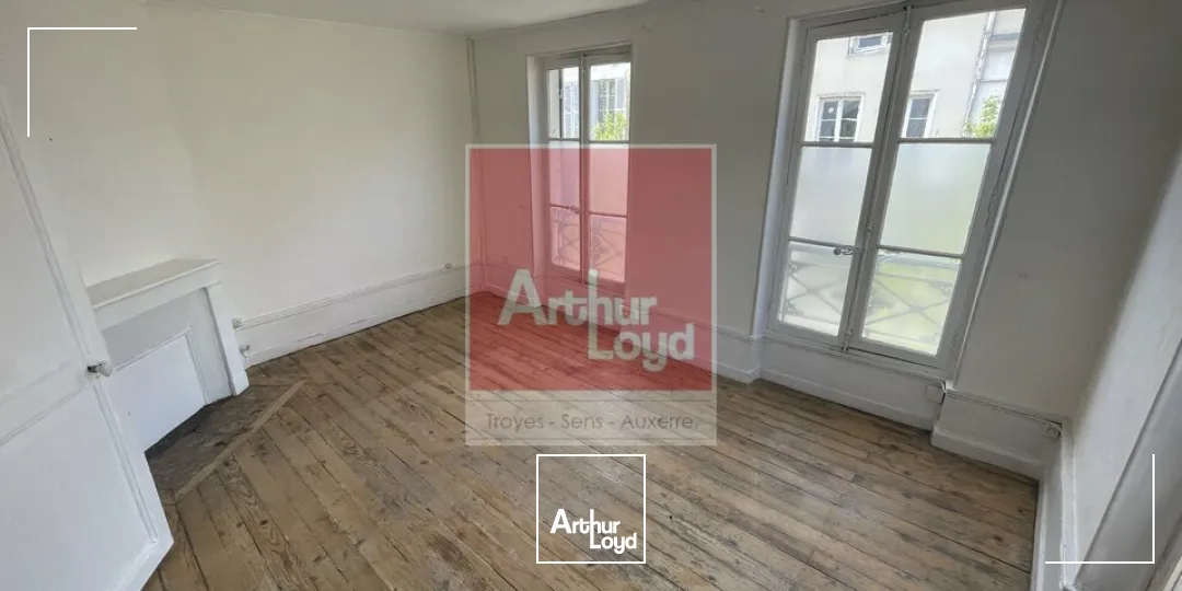 Locaux commerciaux - Vente - AUXERRE - 89000 - 86-86 - 7789989