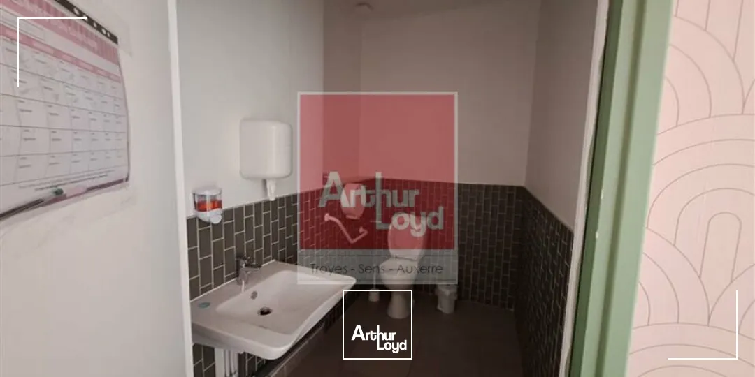 Locaux commerciaux - Vente - AUXERRE - 89000 - 86-86 - 7789992