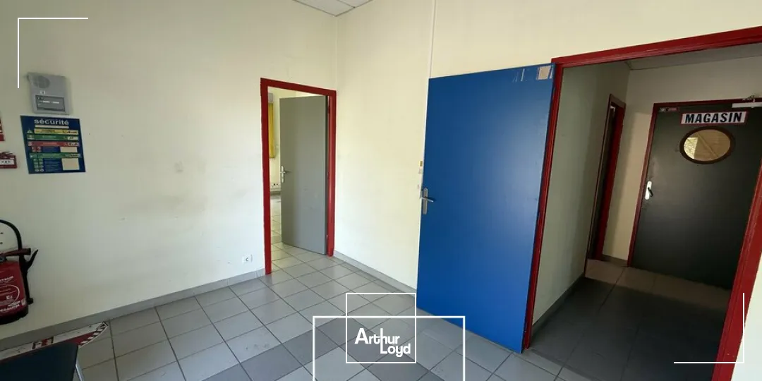 Locaux d'activité & Entrepôts - Vente - TERRASSON LAVILLEDIEU - 24120 - 329-329 - 7790752