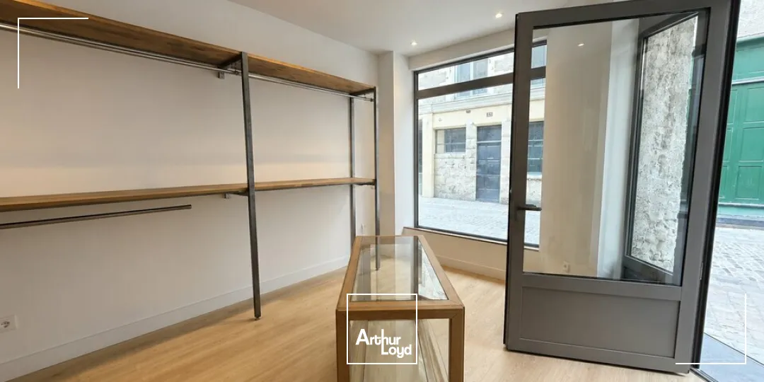 Locaux commerciaux - Location - POITIERS - 86000 - 26-26 - 7790842