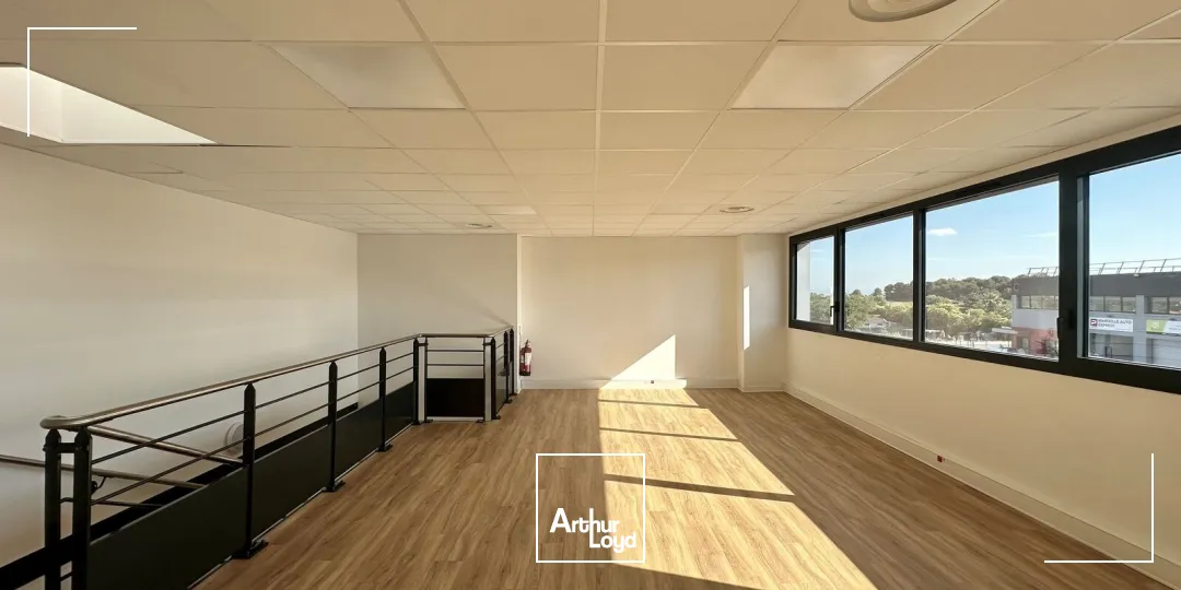 Locaux d'activité & Entrepôts - Location - GIGNAC LA NERTHE - 13180 - 276.92-276.92 - 7790923