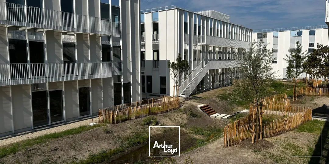 Bureaux - Vente - BRUGES - 33520 - 74.8-4890.88 - 7791126