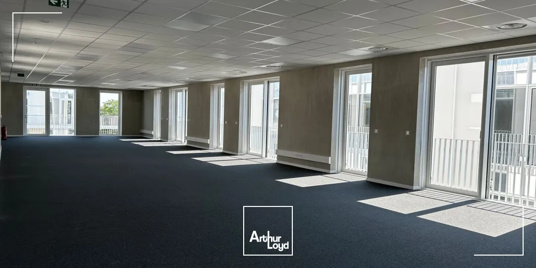 Bureaux - Vente - BRUGES - 33520 - 74.8-4890.88 - 7791121