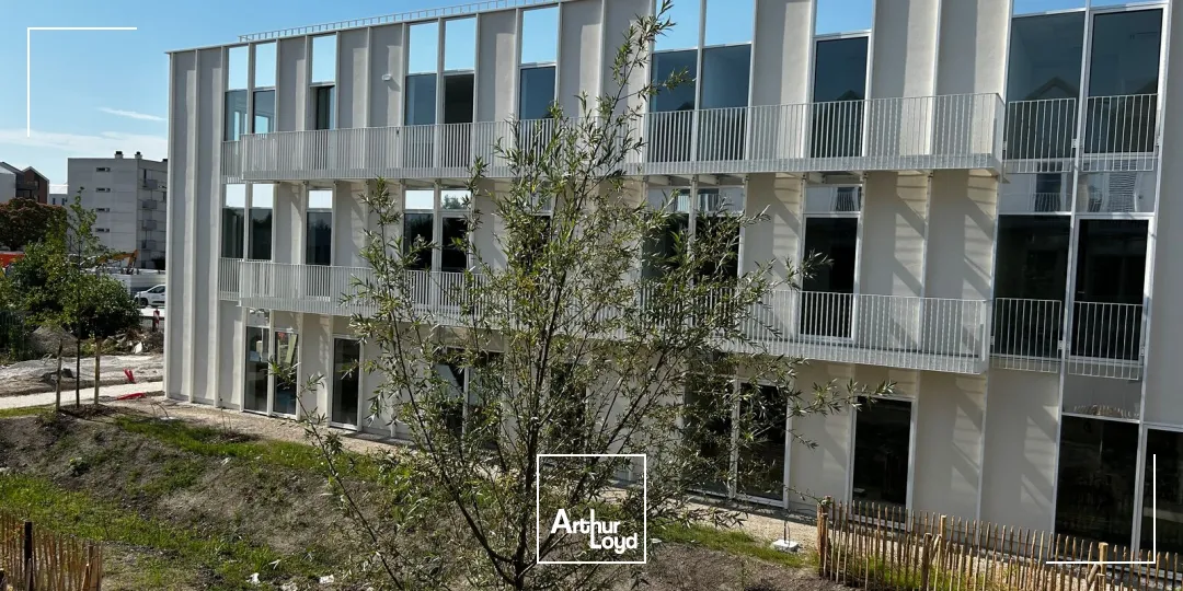Bureaux - Vente - BRUGES - 33520 - 74.8-4890.88 - 7791120
