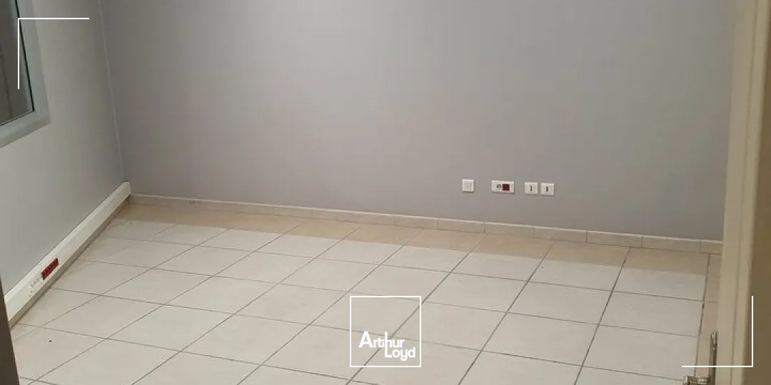 Locaux commerciaux - Vente - RIBÉRAC - 24600 - 717-717 - 7793421