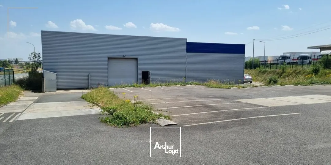 Locaux d'activité & Entrepôts - Location - POITIERS - 86000 - 400-400 - 7793479