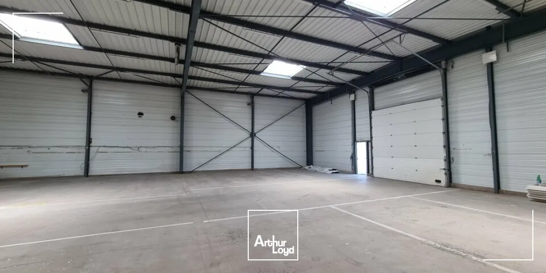 Locaux d'activité & Entrepôts - Location - POITIERS - 86000 - 400-400 - 7793481
