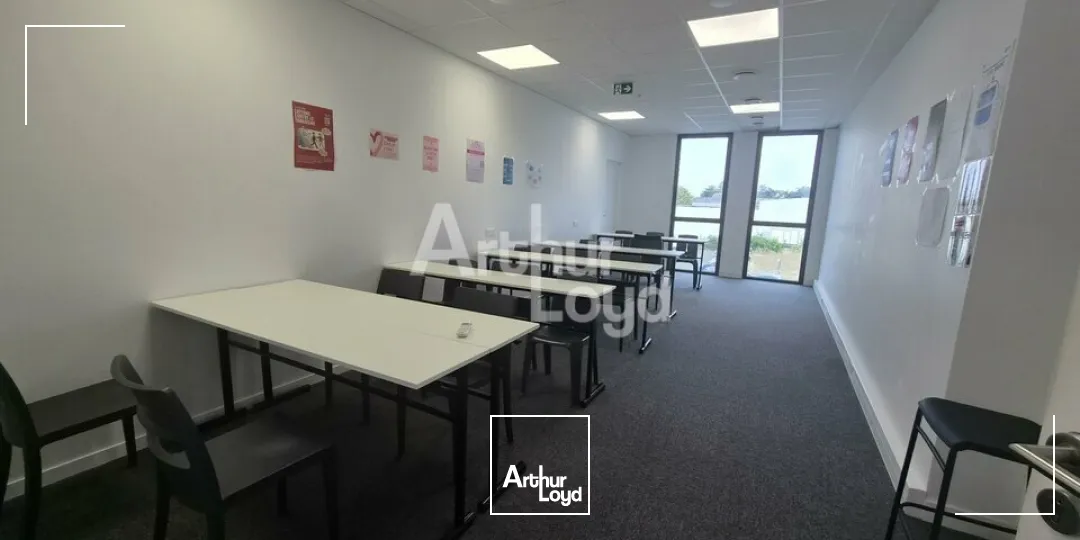 Bureaux - Location - TRÉLAZÉ - 49800 - 241-750 - 7793497