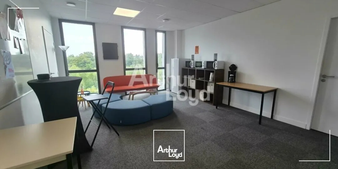 Bureaux - Location - TRÉLAZÉ - 49800 - 241-750 - 7793499