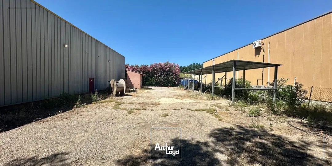 Locaux d'activité & Entrepôts - Location - SAINT VICTORET - 13730 - 590-590 - 7793552