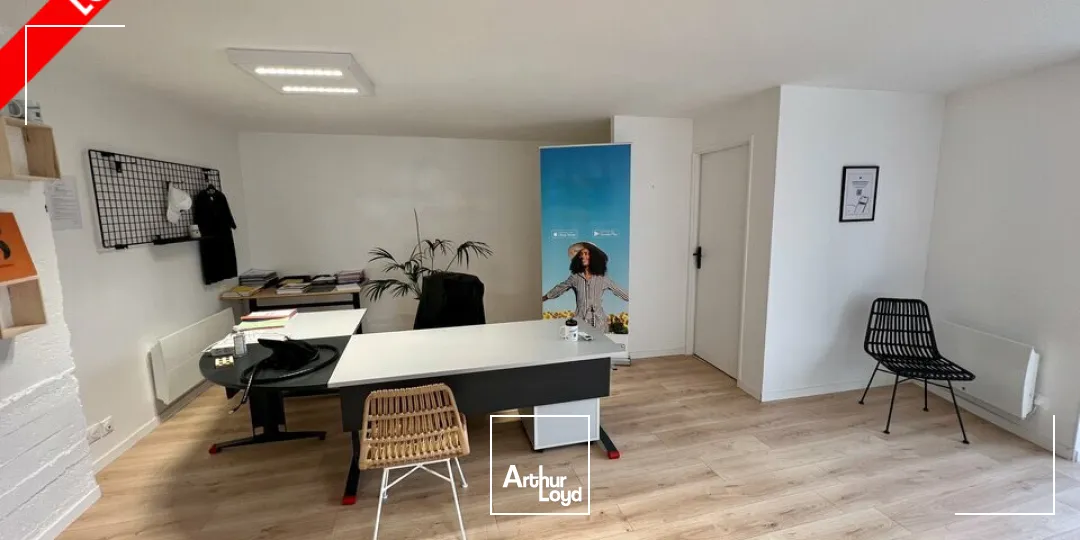 Locaux commerciaux - Location - LA COURONNE - 16400 - 62-62 - 7793708