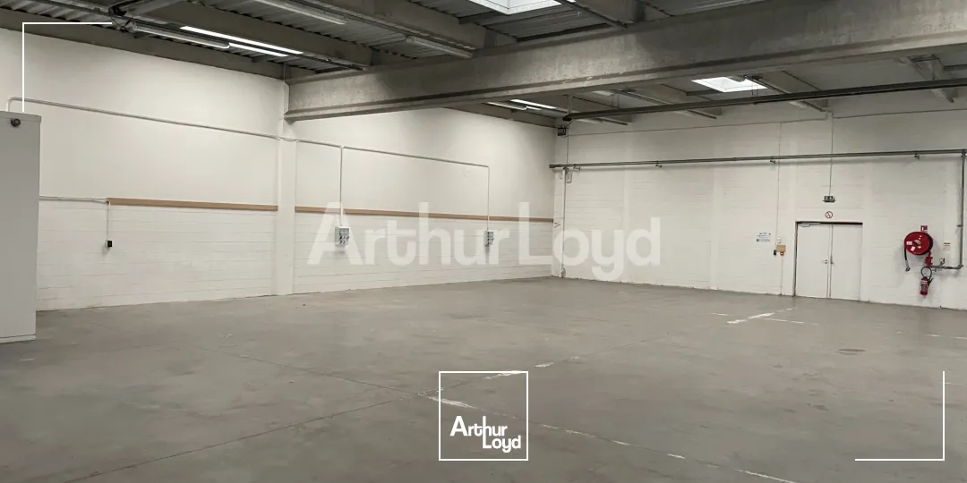 Locaux d'activité & Entrepôts - Location - ROOST WARENDIN - 59286 - 182-1384 - 7794049