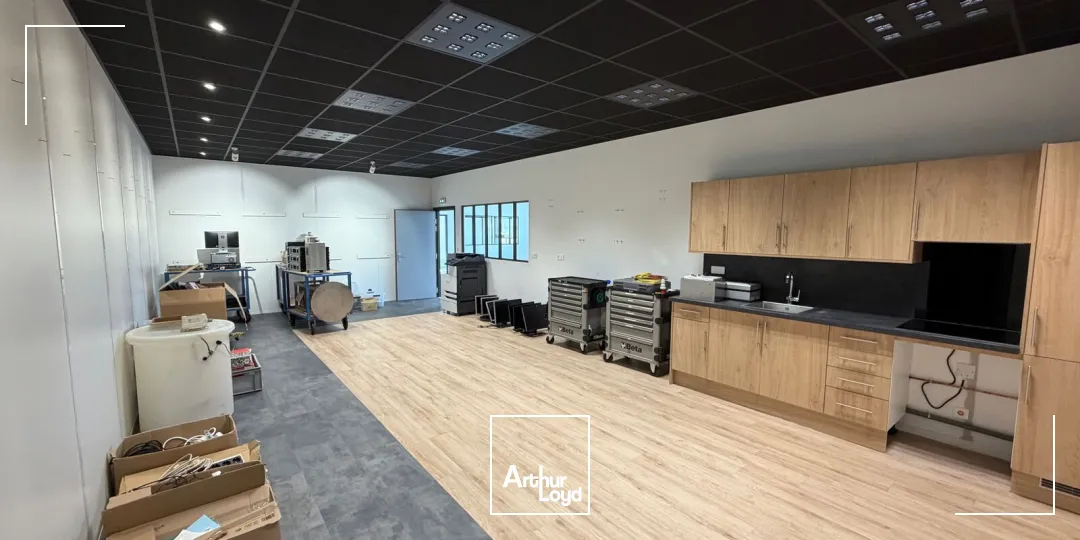 Locaux d'activité & Entrepôts - Location - VENETTE - 60280 - 281-281 - 7794468