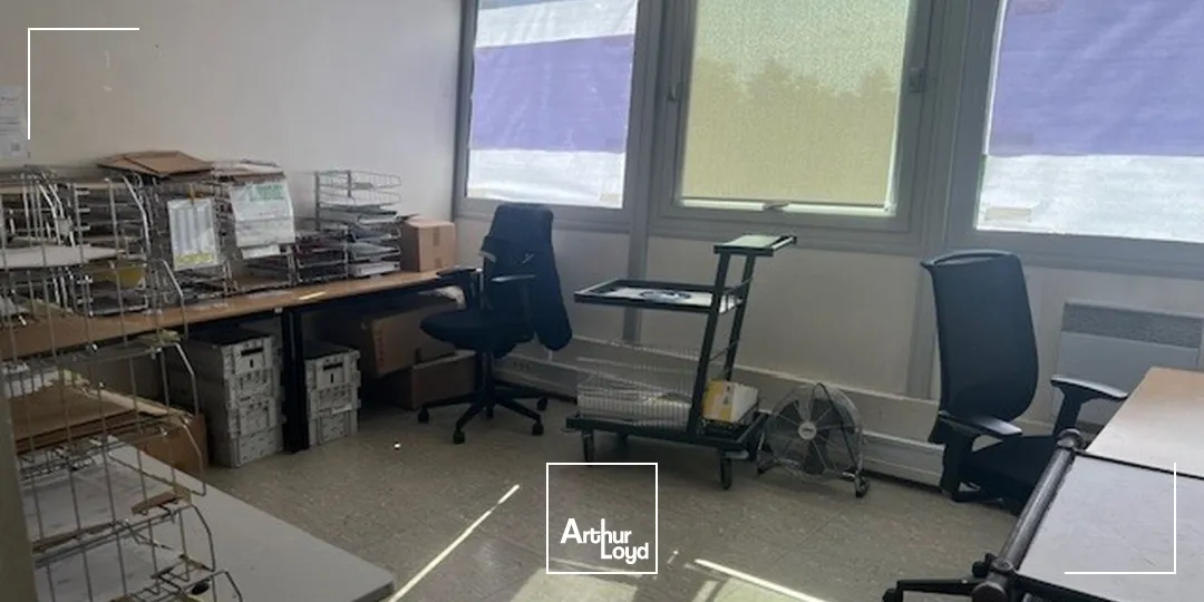 Locaux d'activité & Entrepôts - Location - BUC - 78530 - 180-1395 - 7794896