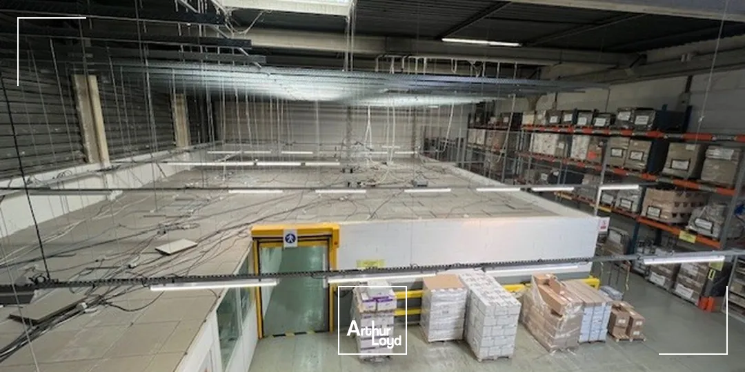 Locaux d'activité & Entrepôts - Location - BUC - 78530 - 180-1395 - 7794898
