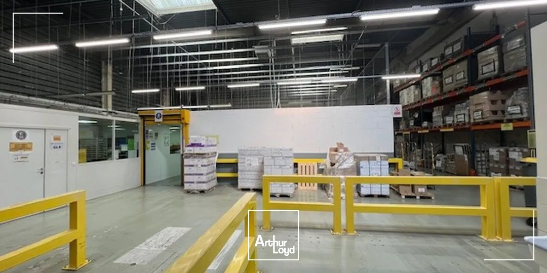 Locaux d'activité & Entrepôts - Location - BUC - 78530 - 180-1395 - 7794899