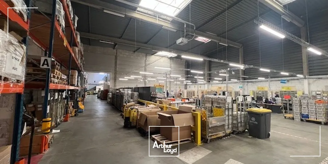 Locaux d'activité & Entrepôts - Location - BUC - 78530 - 180-1395 - 7794901