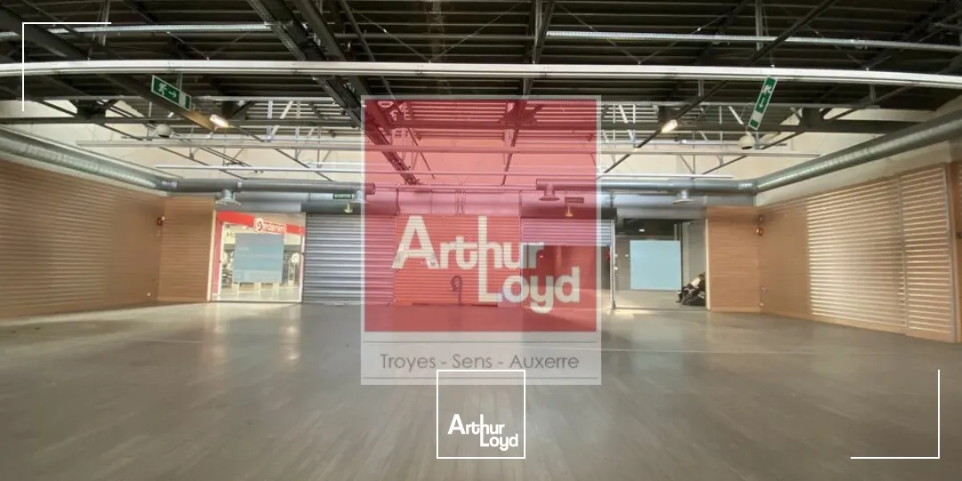 Locaux commerciaux - Location - PONT SAINTE MARIE - 10150 - 700-700 - 7795259