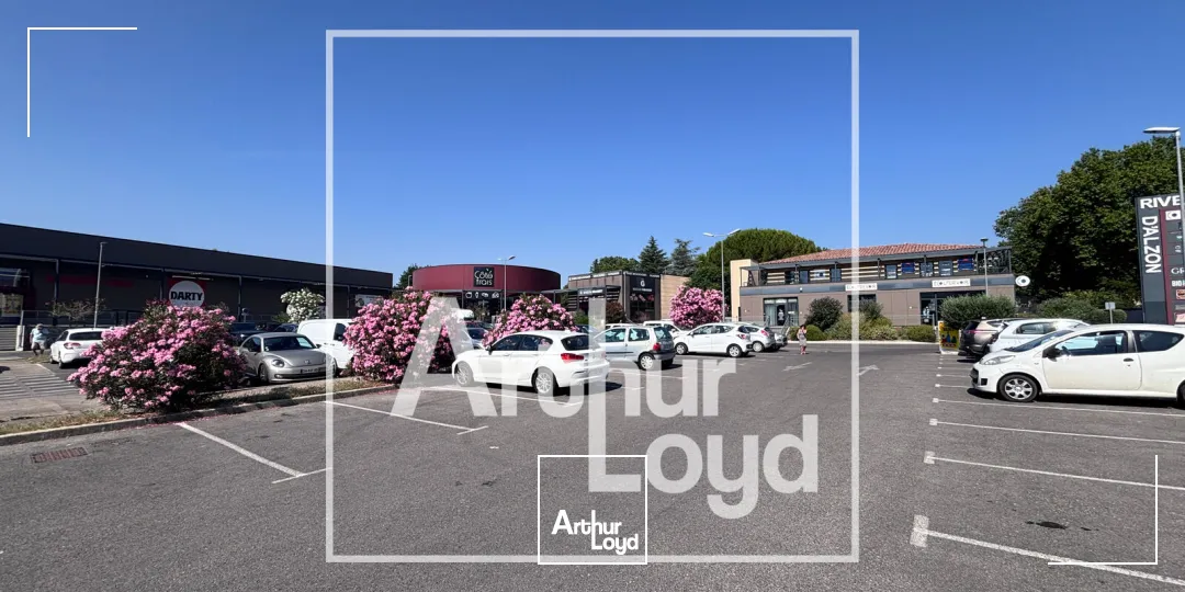Locaux commerciaux - Vente - UZES - 30700 - 62.34-62.34 - 7795393