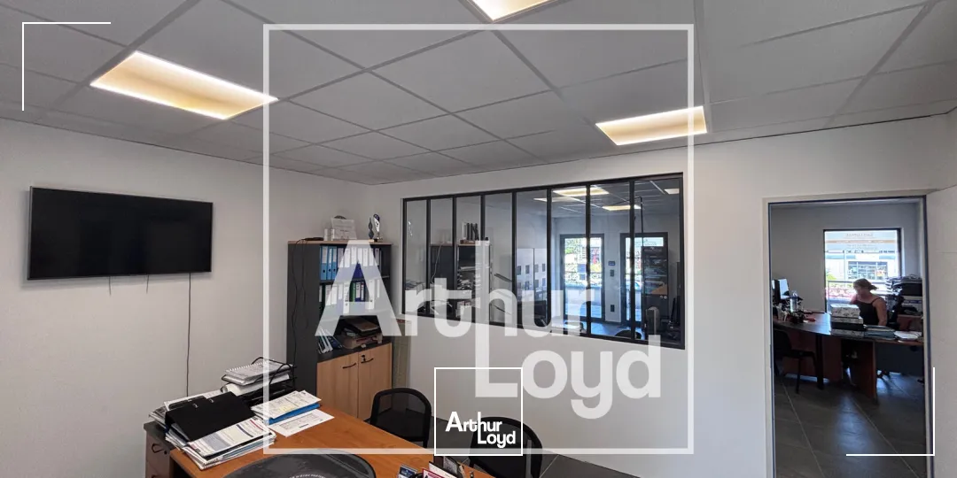 Locaux commerciaux - Vente - UZES - 30700 - 62.34-62.34 - 7795390