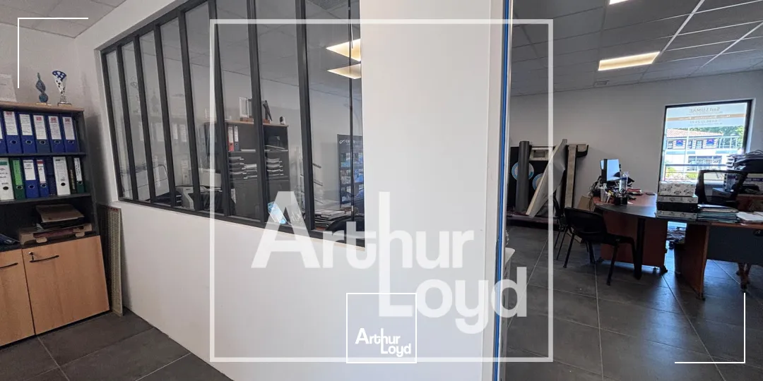 Locaux commerciaux - Vente - UZES - 30700 - 62.34-62.34 - 7795384