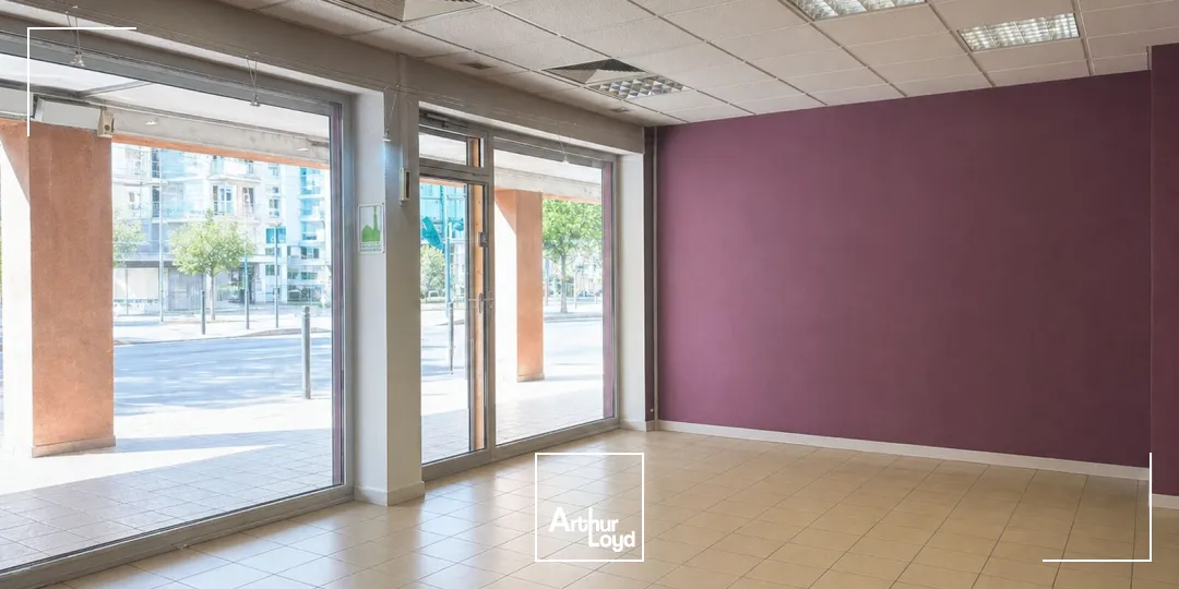 Locaux commerciaux - Location - SAINT CHAMOND - 42400 - 55-55 - 7795753