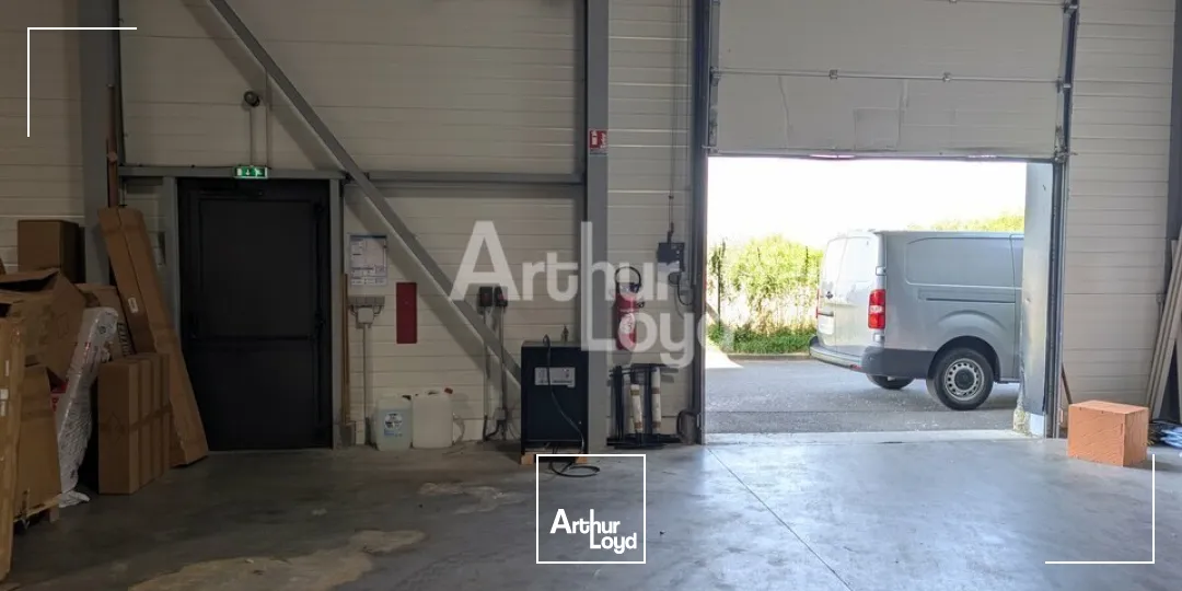Locaux d'activité & Entrepôts - Location - MELESSE - 35520 - 260-260 - 7796056