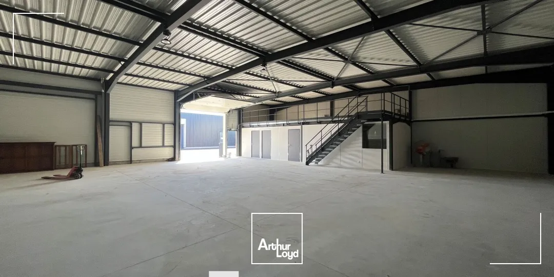 Locaux d'activité & Entrepôts - Location - JONAGE - 69330 - 347-347 - 7796662