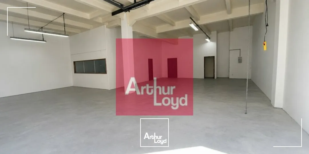 Locaux d'activité & Entrepôts - Location - CLERMONT FERRAND - 63100 - 220-220 - 7796782