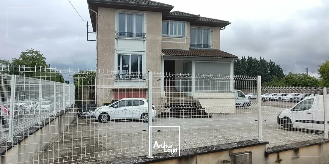 Locaux commerciaux - Vente - TOURNUS - 71700 - 200-200 - 7796827