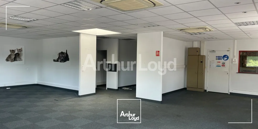 Locaux d'activité & Entrepôts - Location - RAILLENCOURT SAINTE OLLE - 59554 - 1250-1250 - 7797370