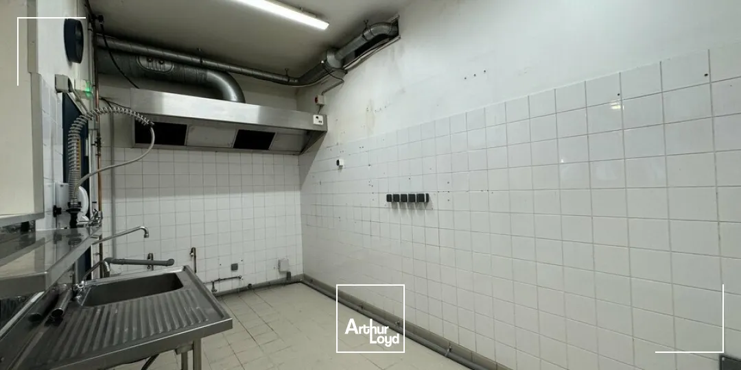 Locaux commerciaux - Location - TOURS - 37000 - 40.67-40.67 - 7799291