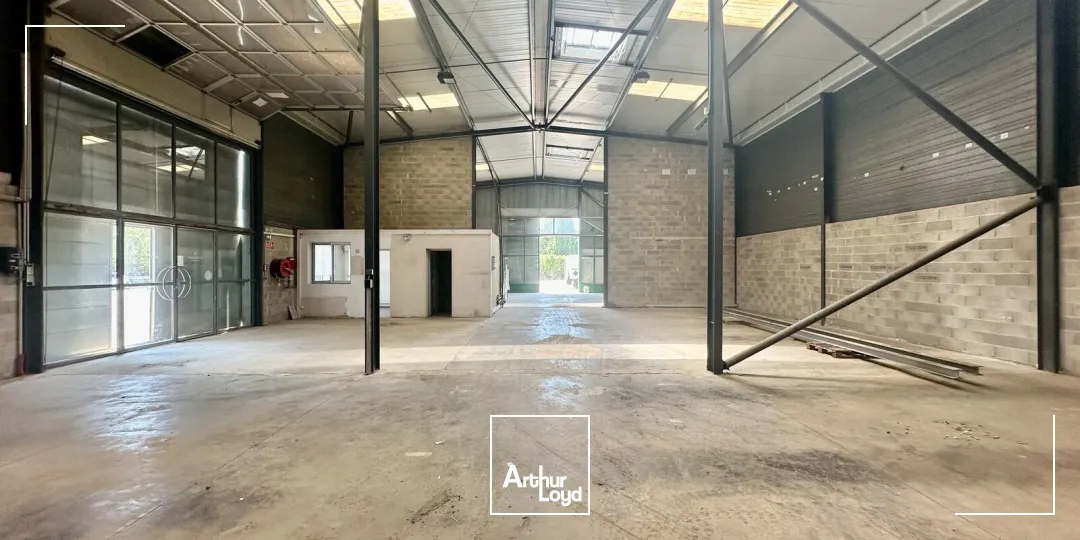 Locaux d'activité & Entrepôts - Location - AIX EN PROVENCE - 13290 - 450-450 - 7799328