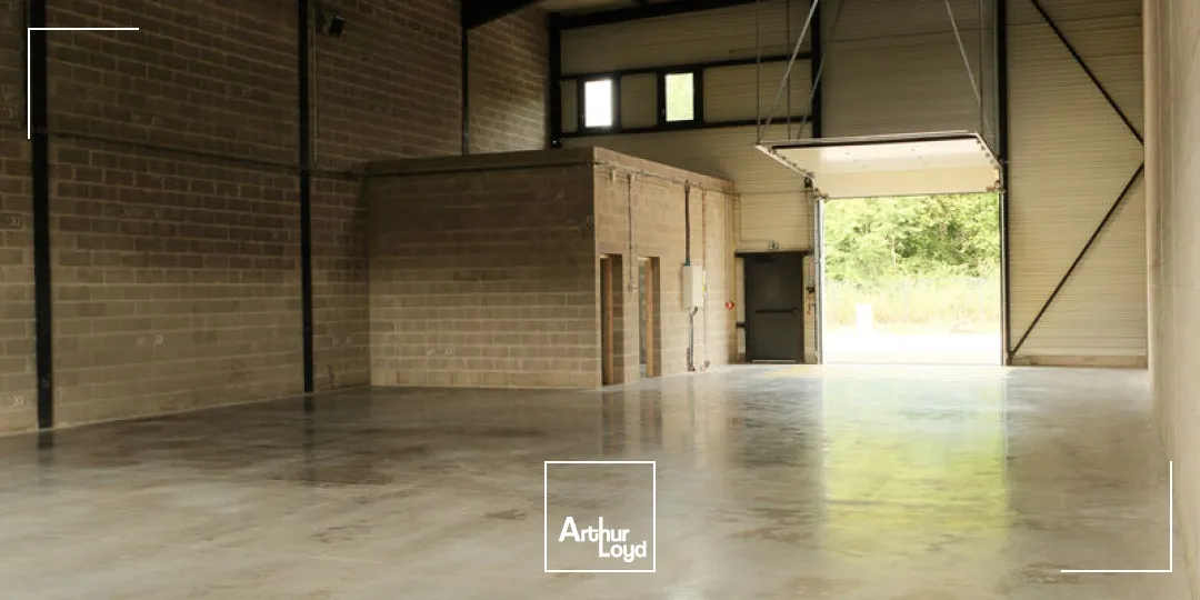 Locaux d'activité & Entrepôts - Location - BEAUVAIS - 60000 - 300-1200 - 7799465