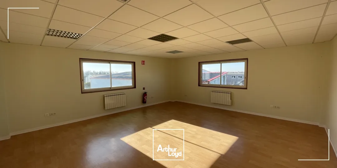 Locaux d'activité & Entrepôts - Location - SAINT JACQUES SUR DARNETAL - 76160 - 190-190 - 7799508