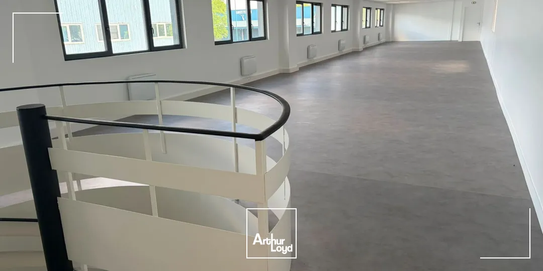 Locaux d'activité & Entrepôts - Location - SAINT OUEN L'AUMONE - 95310 - 2753-2753 - 7799701