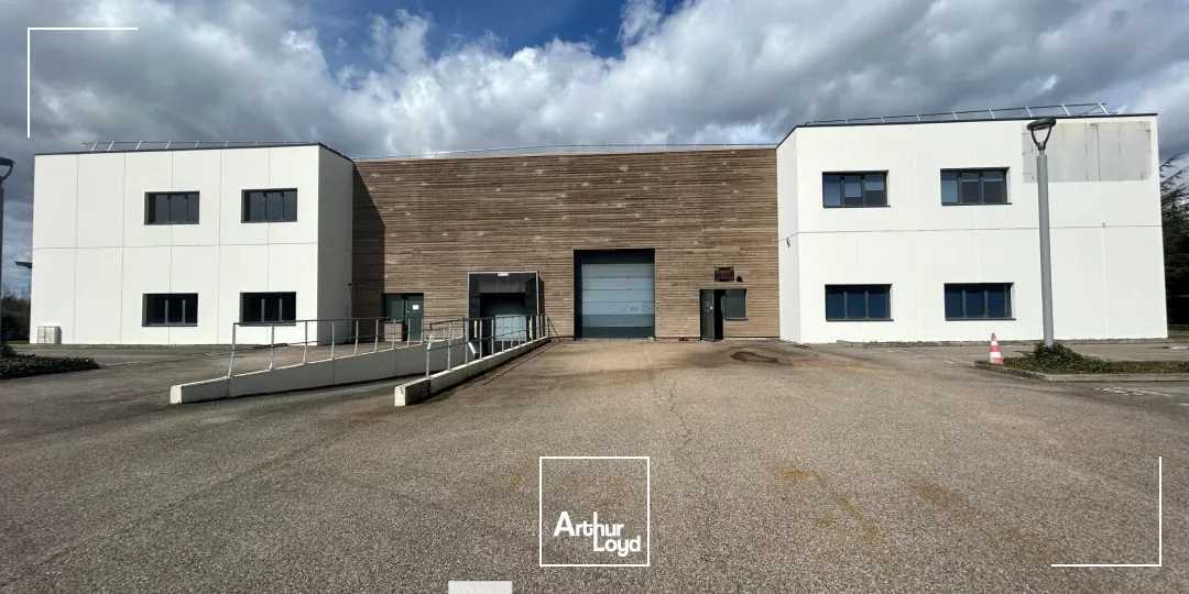 Bureaux - Location - SAINT PRIEST - 69800 - 133.67-1909.24 - 7799873
